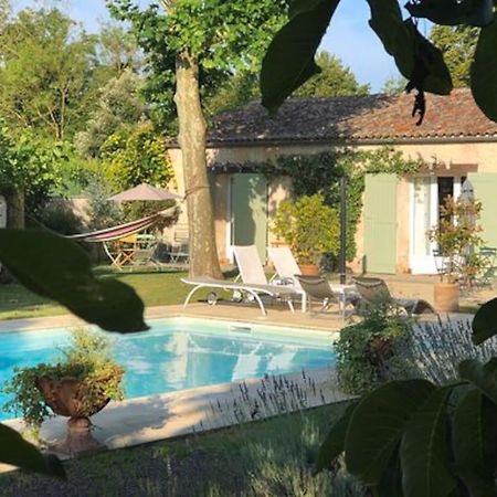 Gite 2-4 Couchages Situe Dans Un Magnifique Jardin Saint-Vivien  Zewnętrze zdjęcie