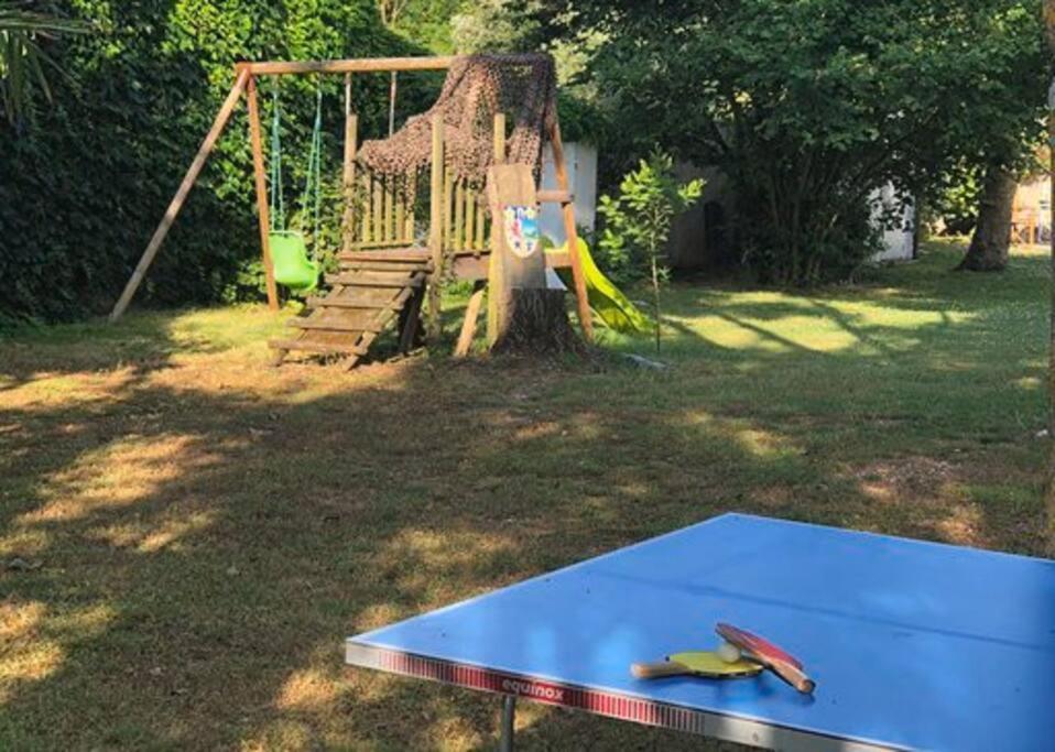 Gite 2-4 Couchages Situe Dans Un Magnifique Jardin Saint-Vivien  Zewnętrze zdjęcie